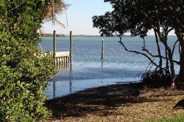 Runaway Bay Two Bedroom Apartment, Unit 147 Bradenton Beach Exterior photo